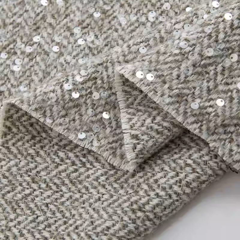 Light Grey With Sequin Yarn-Dy - مراجعة Sewing Tweed Fabric وسعره