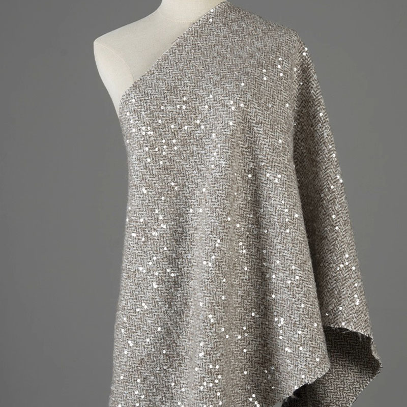 Light Grey With Sequin Yarn-Dy - مراجعة Sewing Tweed Fabric وسعره